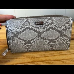 ThirtyOne All About The Benjamin’s Wallet